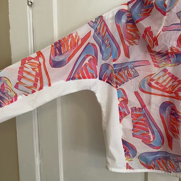 Nike packable rain jacket windbreaker coat - Picture 5 of 7